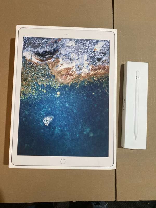 BOXED Apple iPad Pro 2nd 12.9in with Wi-Fi 2017 Model, 512GB, GREY + PEN * CHARGER * USB CABLE